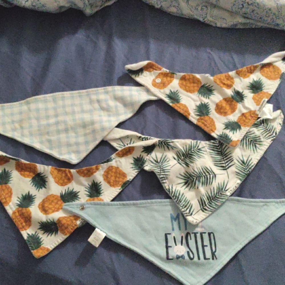 5 Bibs